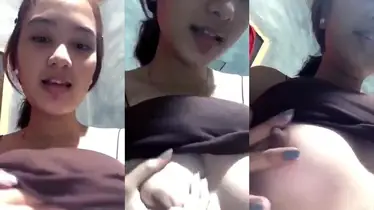 Bokep Indo ABG Cantik Remas Dada Depan Cermin